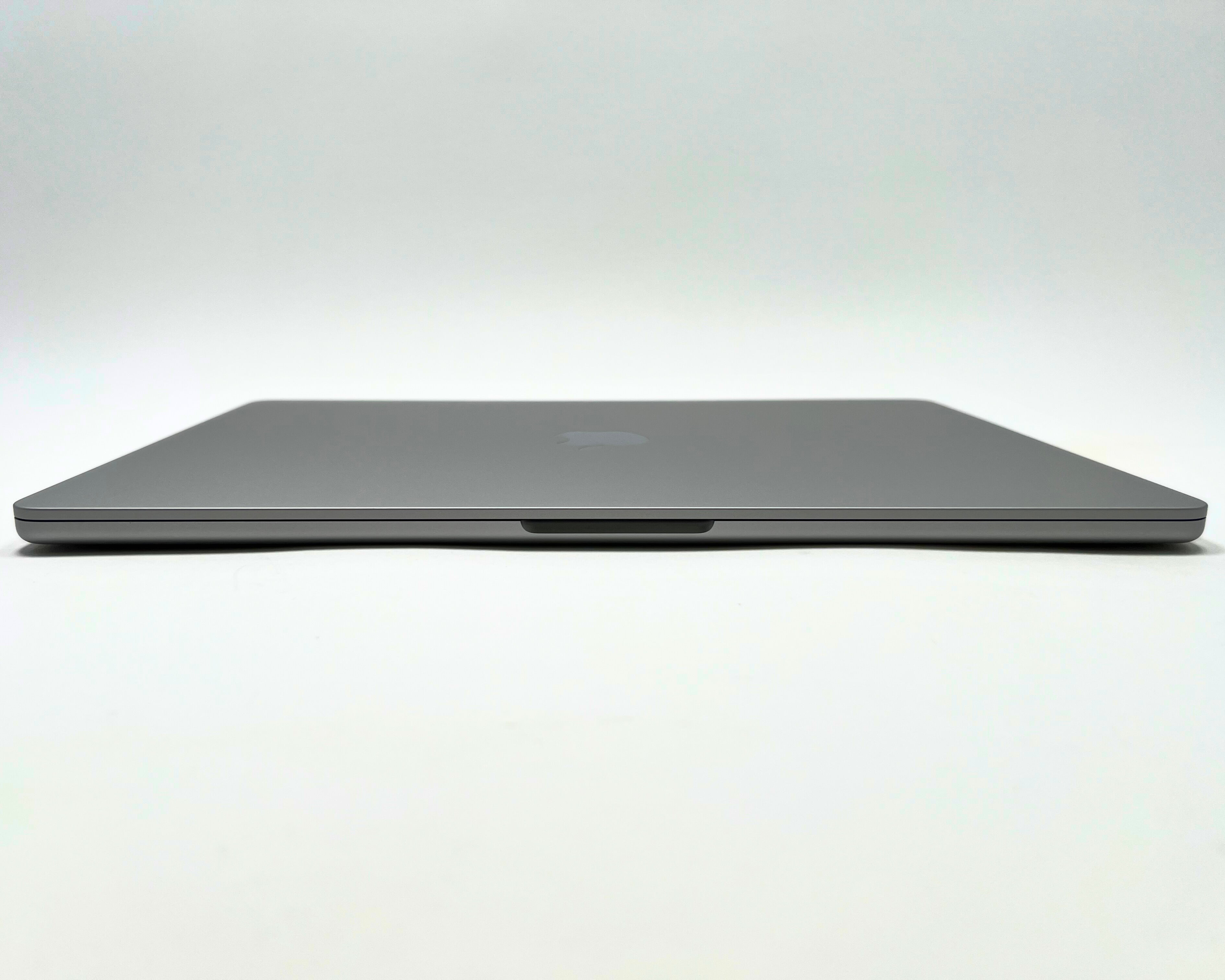 MacBook Air (2024) 15-inch – Apple M3 • 10-Core GPU – 8GB RAM 256GB SSD – 58 Cycles • 100% BH