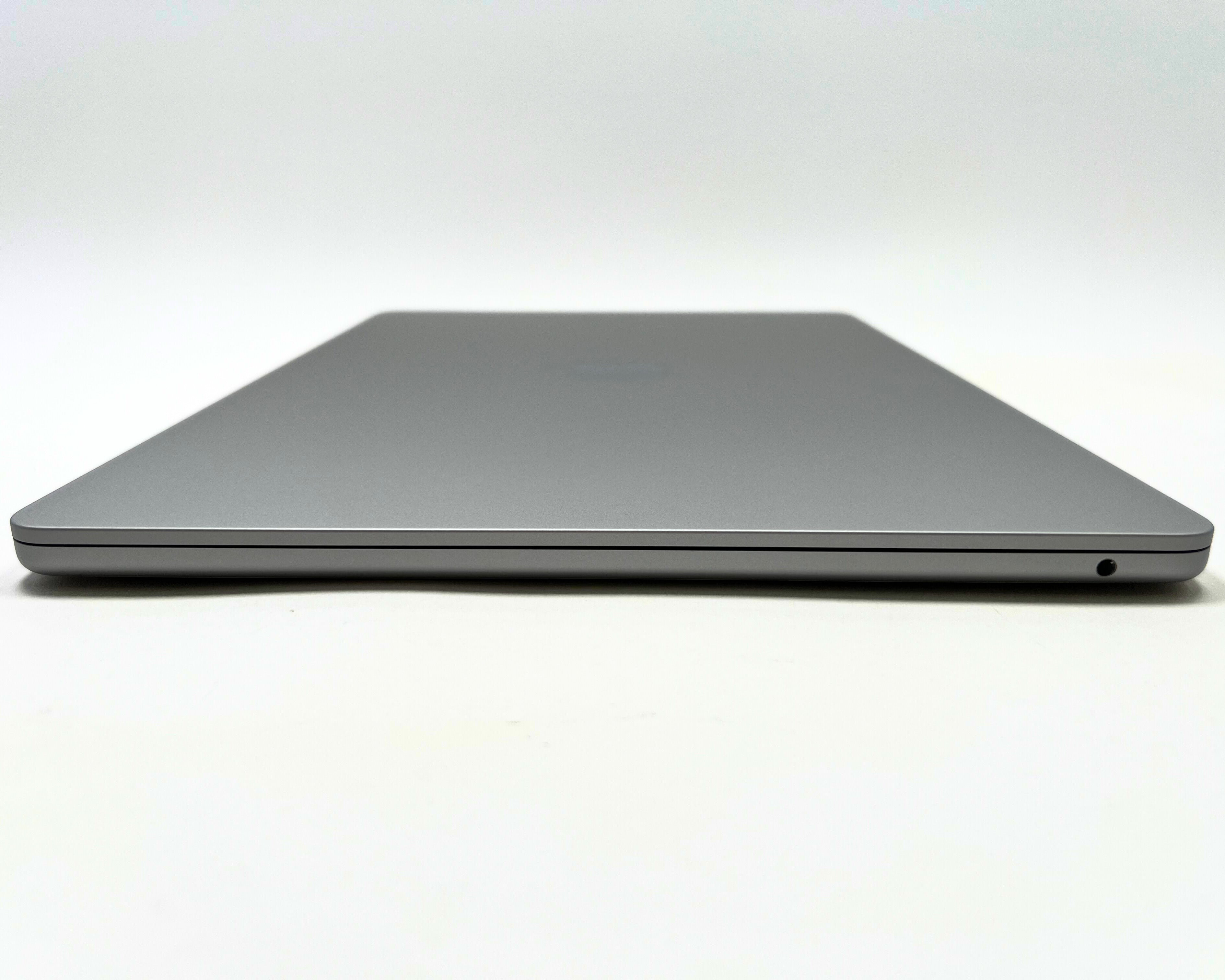 MacBook Air (2024) 15-inch – Apple M3 • 10-Core GPU – 8GB RAM 256GB SSD – 58 Cycles • 100% BH