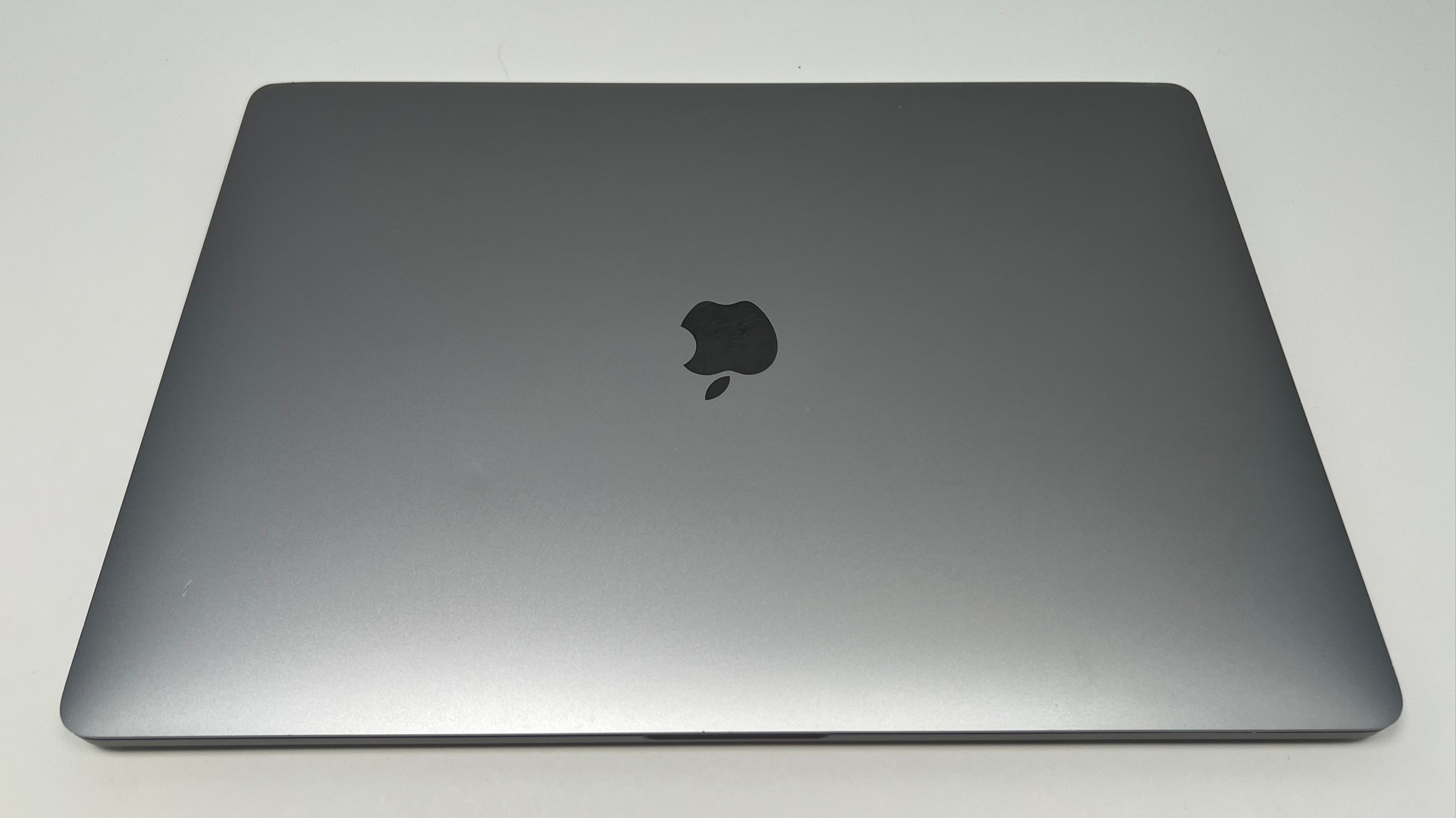 MacBook Pro (2019) 16-inch – Intel Core i9 2.4GHz • Radeon Pro 5500M 8GB – 64GB RAM 4TB SSD – Read