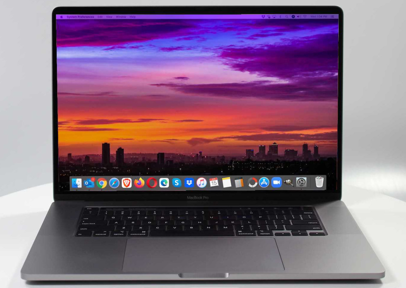 MacBook Pro (2019) 16-inch – Intel Core i9 2.4GHz • Radeon Pro 5500M 8GB – 64GB RAM 4TB SSD – Read